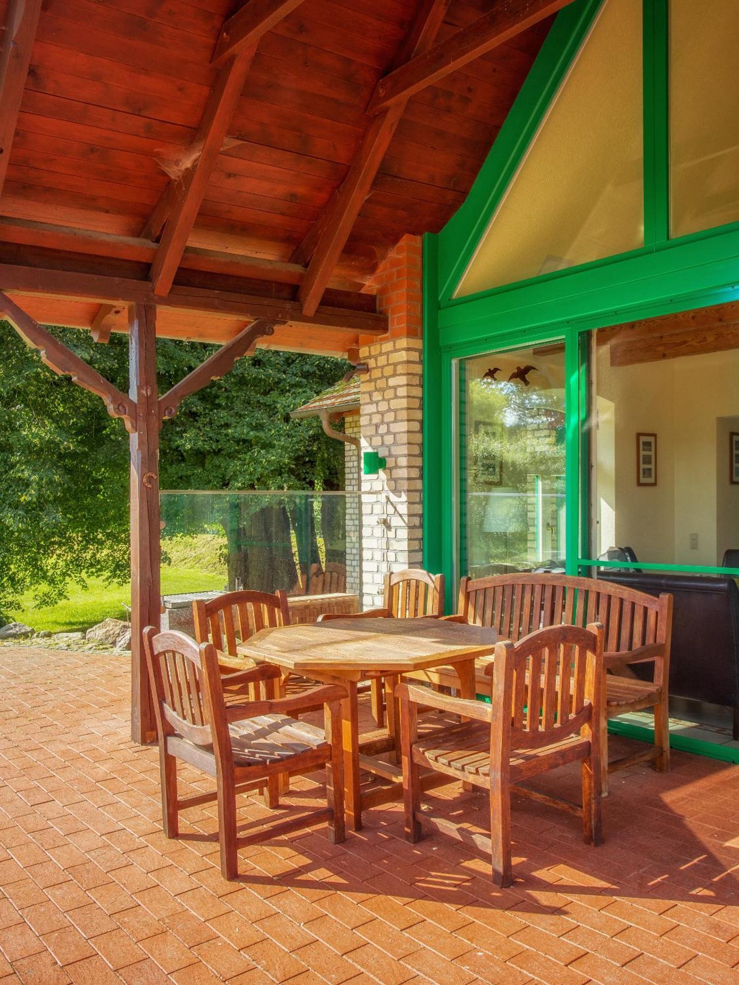 J1 Idyllisches Ferienhaus Mit Seeblick Julchendorf Экстерьер фото