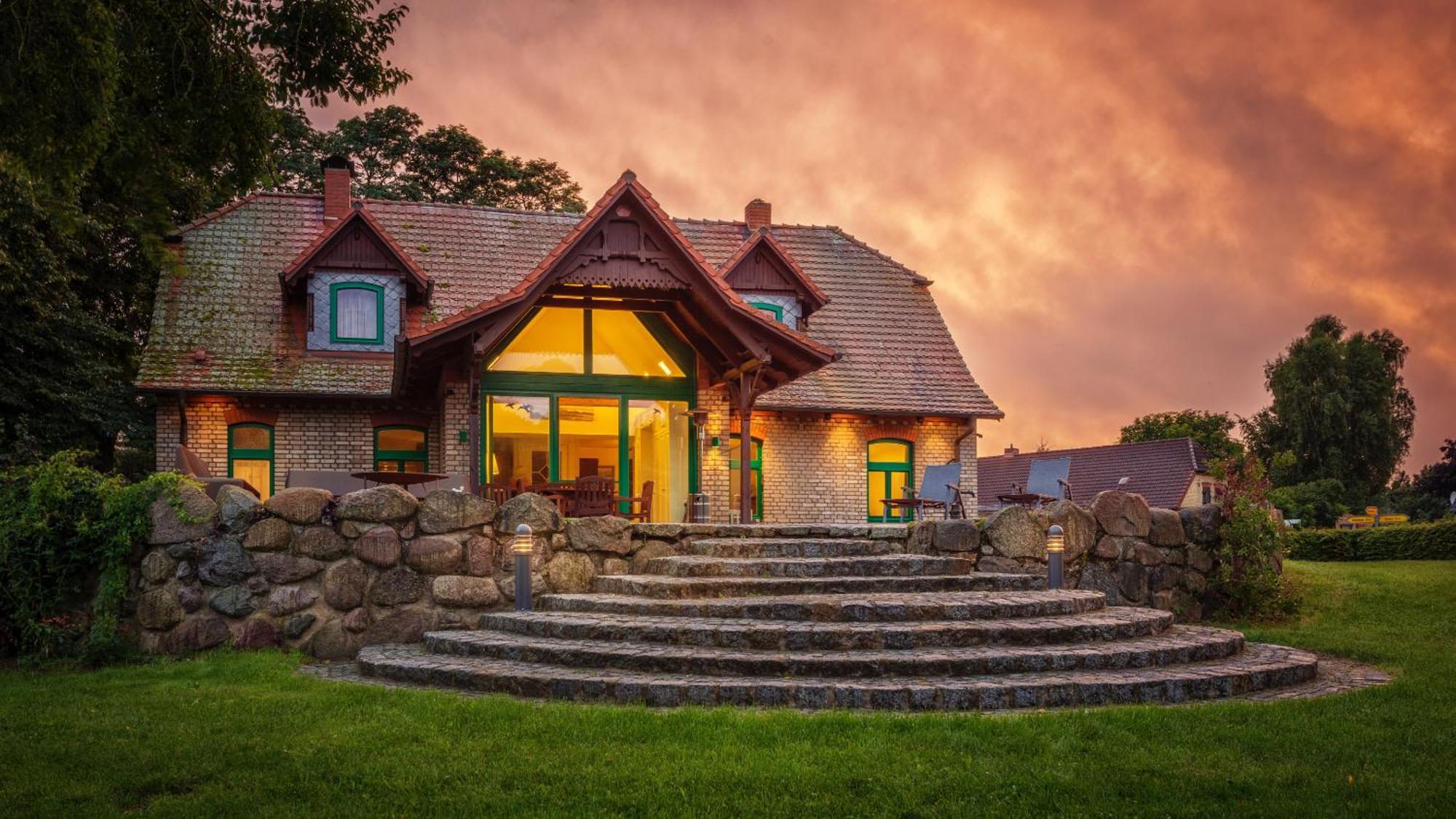 J1 Idyllisches Ferienhaus Mit Seeblick Julchendorf Экстерьер фото