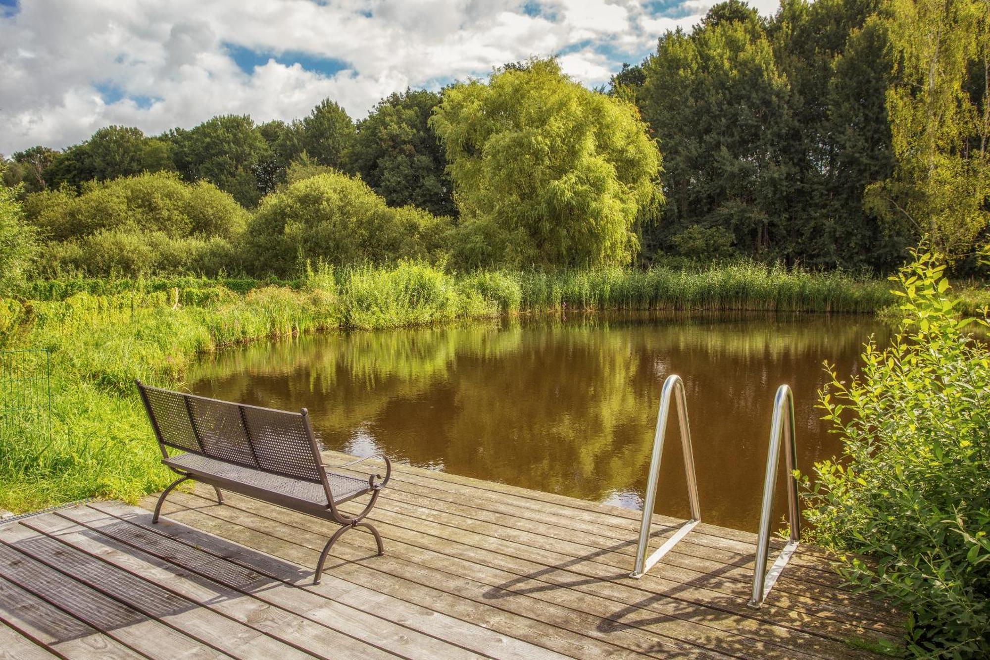 J1 Idyllisches Ferienhaus Mit Seeblick Julchendorf Экстерьер фото