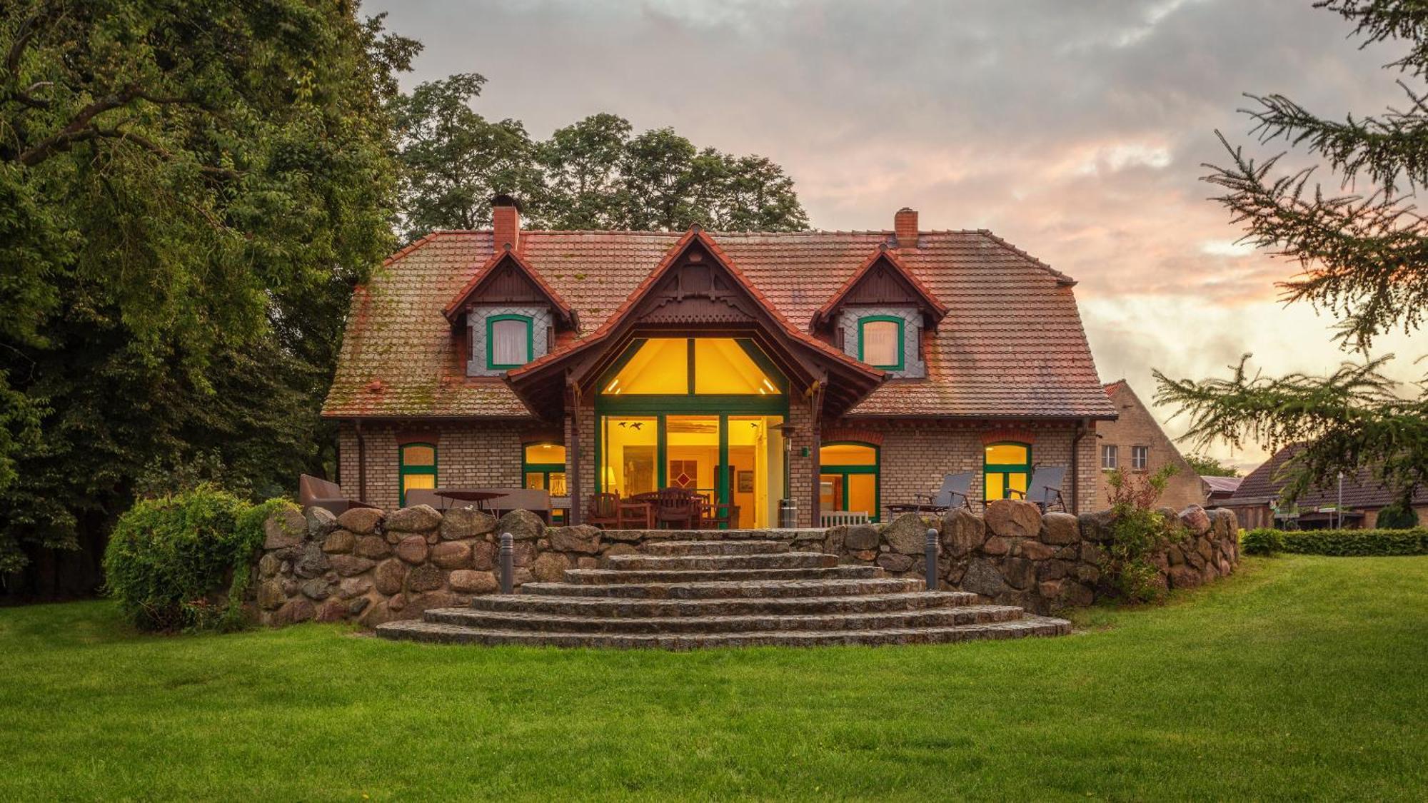 J1 Idyllisches Ferienhaus Mit Seeblick Julchendorf Экстерьер фото